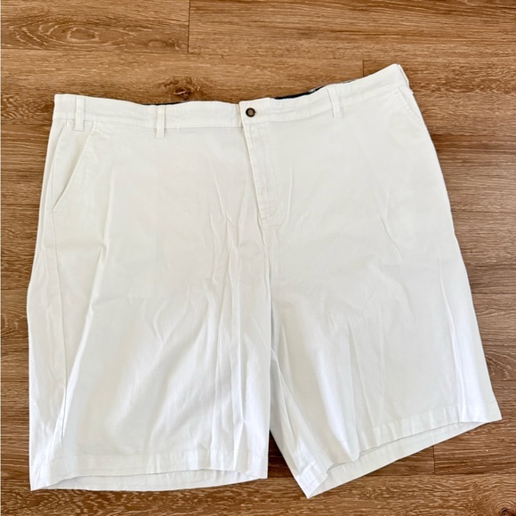 Nautica White Flat Front Shorts plus size 52W - Picture 1 of 7